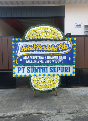 Papan Bunga Duka di Salo