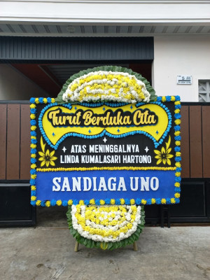 Papan Bunga Duka di Salo