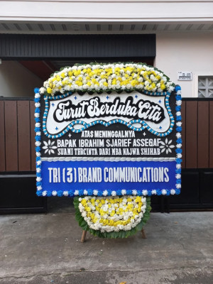 Papan Bunga Duka di Salo
